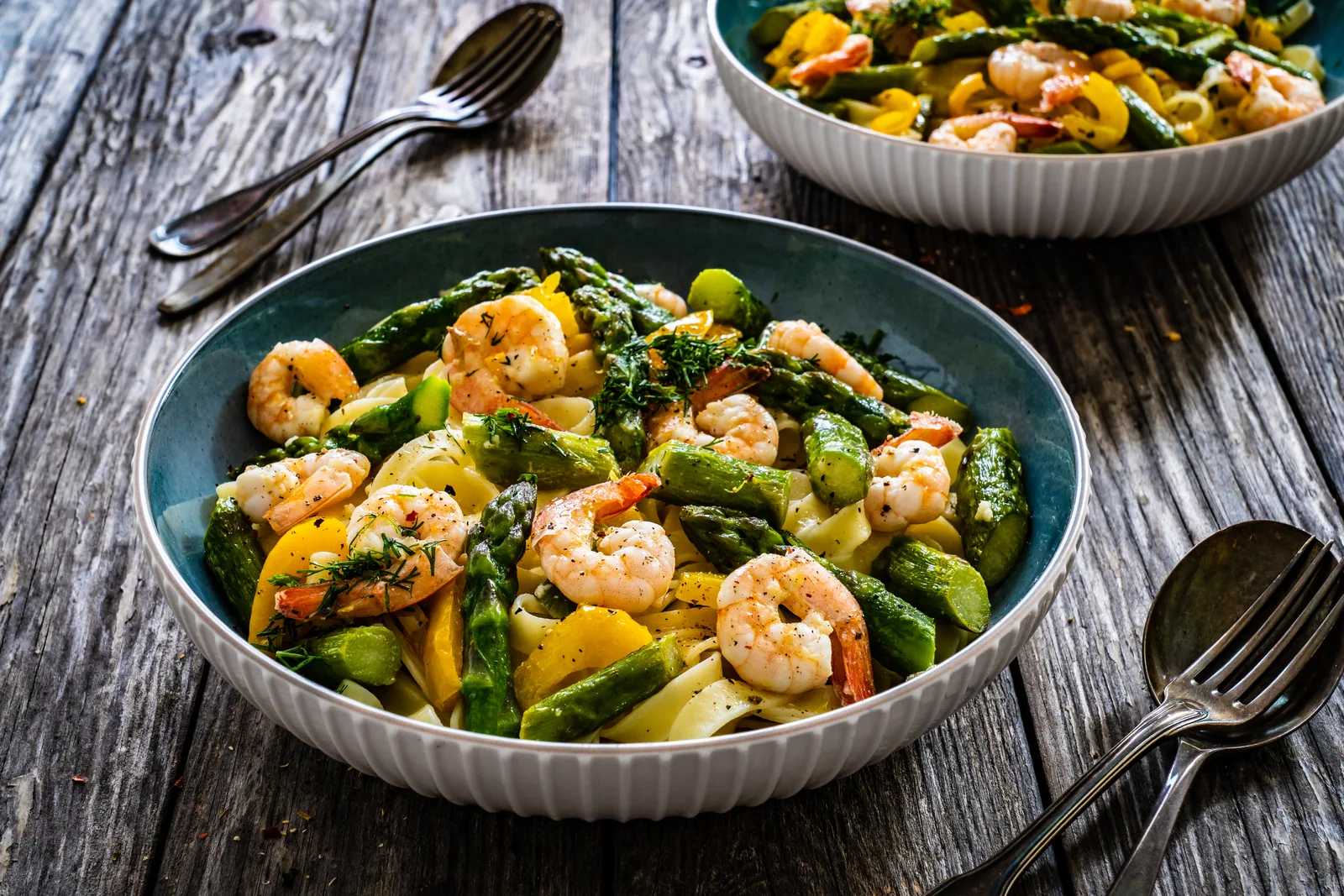 Shrimp and asparagus stir fry